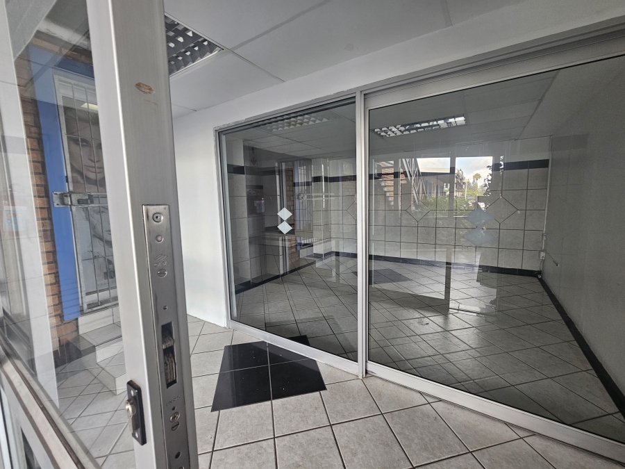 To Let Commercial Property for Rent in Berea Eastern Cape